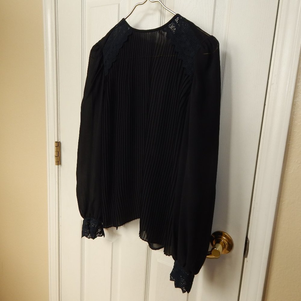 Unique black blouse